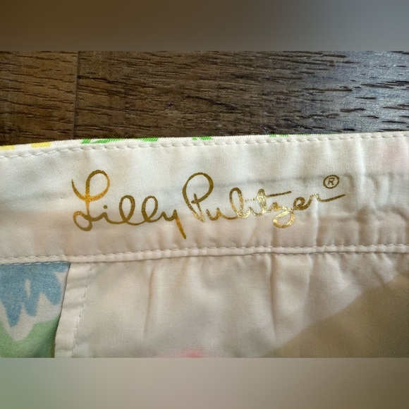 Lilly Pulitzer Buttercup Shorts in Hibiscus Stroll Size 8 - Picture 13 of 16